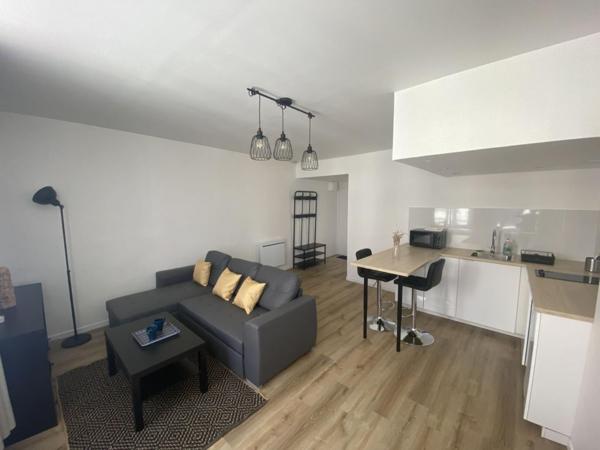 A LOUER : T1 à LILLE • Gambetta • 825 € CC • Réf. G584