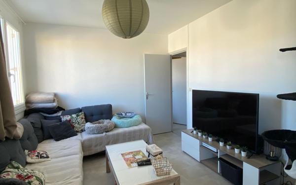 Appartement à louer    4 pièces •  Saint-Paul-Cap-de-Joux