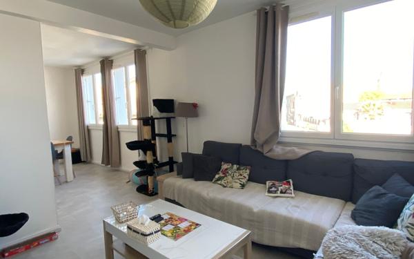 Appartement à louer    4 pièces •  Saint-Paul-Cap-de-Joux