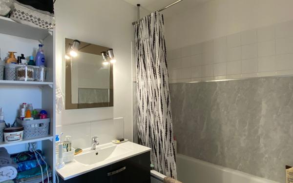 Appartement à louer    4 pièces •  Saint-Paul-Cap-de-Joux