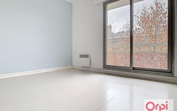 Appartement à vendre    2 pièces • 42,85 m2 Issy-les-Moulineaux