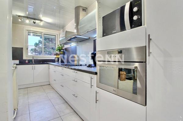 Martigues - À vendre : Appartement 3 pièces de 68m2 avec une véranda et local vélo