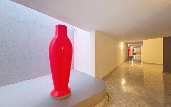 Appartement à vendre    3 pièces • 85 m2 Nice