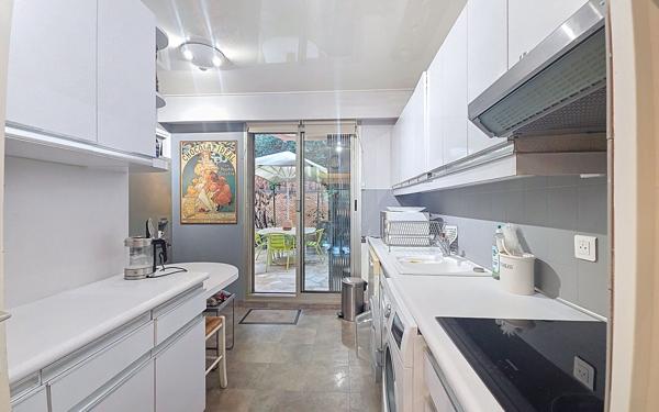 Appartement à vendre    3 pièces • 85 m2 Nice