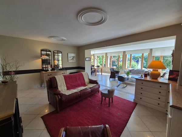 Landivisiau- Maison 8 pièces- 162 m2 Landivisiau