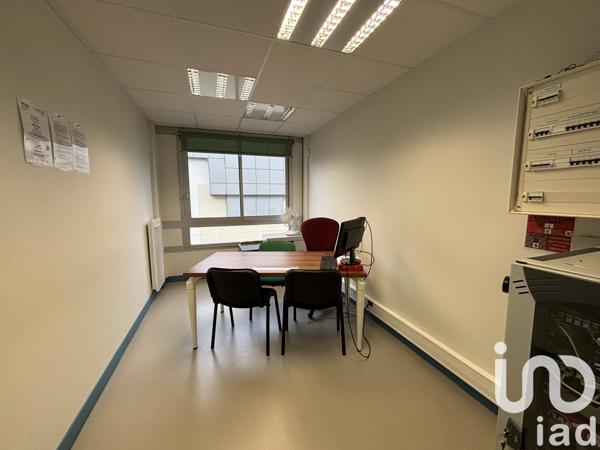 Immeuble à vendre 1 368 m² Val-de-Reuil