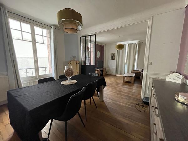 Maison Provins hypercentre 4 pièces + terrasse et cour deux pas du marché/gare à pieds !