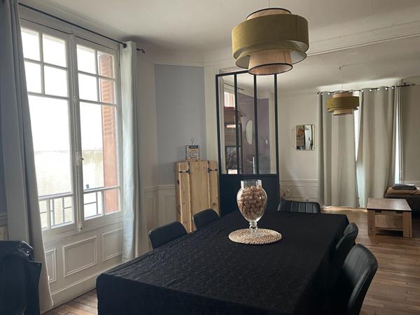 Maison Provins hypercentre 4 pièces + terrasse et cour deux pas du marché/gare à pieds !