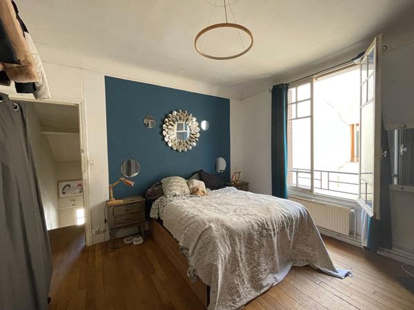 Maison Provins hypercentre 4 pièces + terrasse et cour deux pas du marché/gare à pieds !