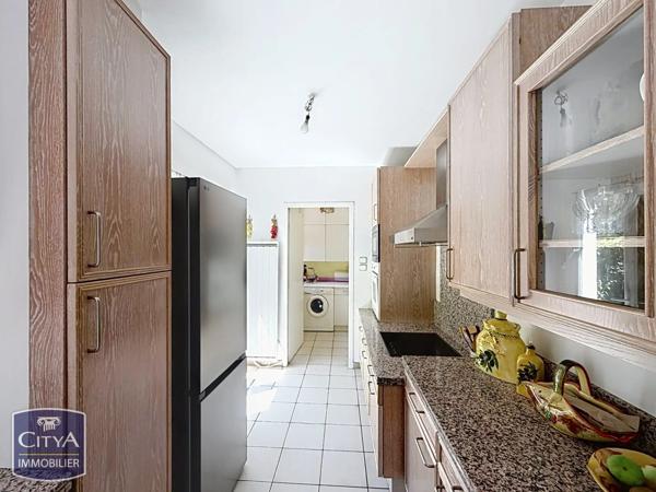Maison à vendre 6 pièces 165m² Aix-en-Provence (13080)