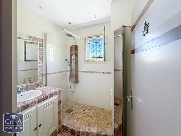Maison à vendre 6 pièces 165m² Aix-en-Provence (13080)