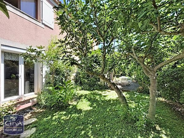 Maison à vendre 6 pièces 165m² Aix-en-Provence (13080)