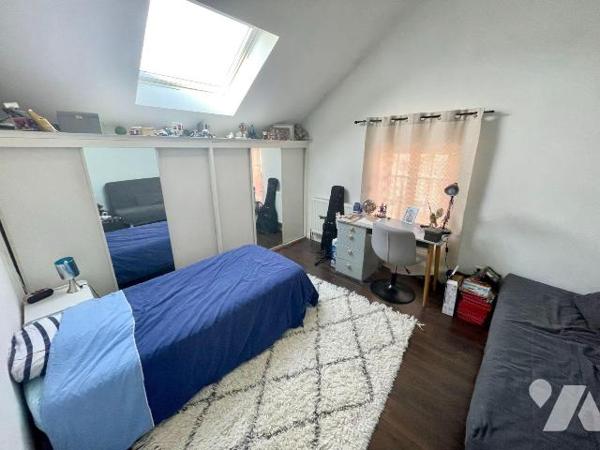 MAISON AVEC CONFORT DU PLAIN-PIED ET DE BEAUX VOLUMES
MAISON A VENDRE A RETHEL, AXE REIMS/CHAR...