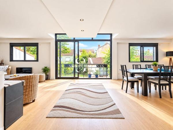 Maison familiale de 233 m2 avec jardin et bureau indépendant dans le quartier des Fleurs