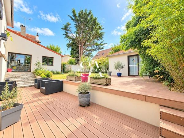 Maison familiale de 233 m2 avec jardin et bureau indépendant dans le quartier des Fleurs