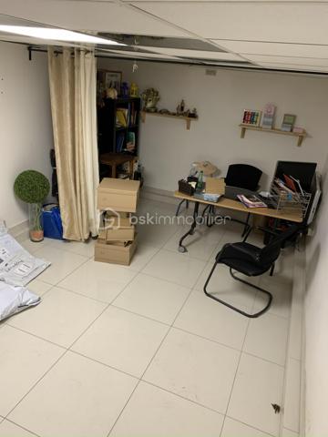 Immeuble mixte de 107 m²