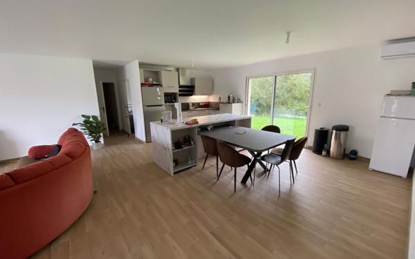 Maison à vendre    4 pièces •  Séreilhac