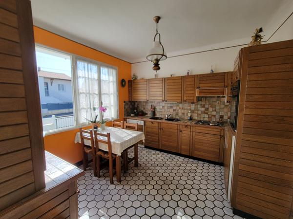 Maison familiale Saint Sébastien Sur Loire 144 m2