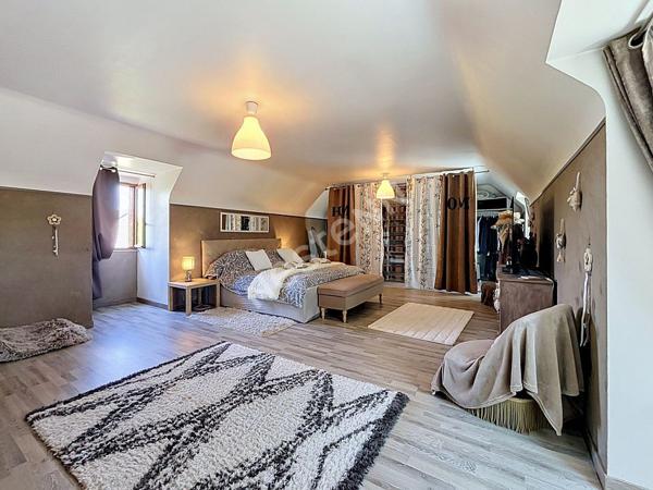 Maison d'exception à vendre à Saint Avertin - 7 pièces, 212 m² sur terrain de 1407 m²