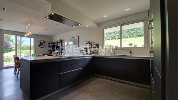 Maison d Architecte a PLOUEDERN : Un bien d exception a saisir en Bretagne