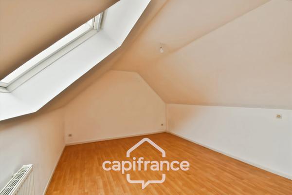 Appartement duplex avec entrée privative – esprit maison – calme et luminosité