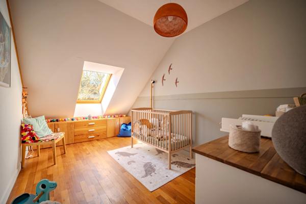 Maison en pierre de charme à SAUMUR 49400 - 4 chambres-Jardin-Garage - 5mn du centre ville - Terrefort