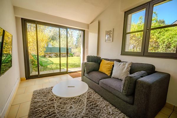 Maison en pierre de charme à SAUMUR 49400 - 4 chambres-Jardin-Garage - 5mn du centre ville - Terrefort