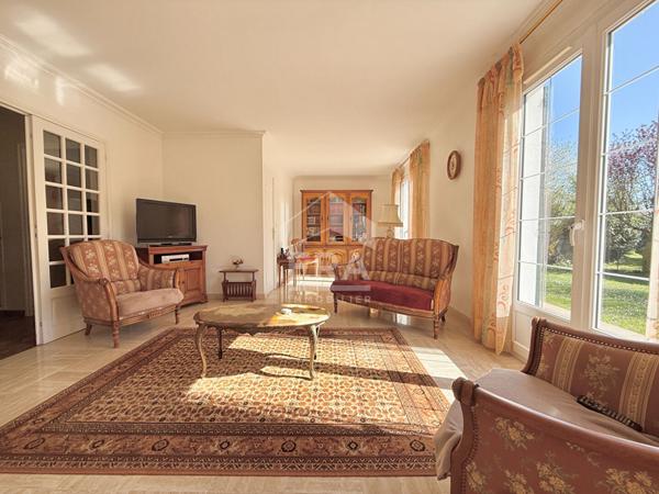 A vendre quartier calme du CLOS DAME GILLE, maison indépendante de 140 m² habitables !