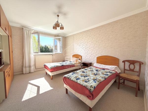 A vendre quartier calme du CLOS DAME GILLE, maison indépendante de 140 m² habitables !