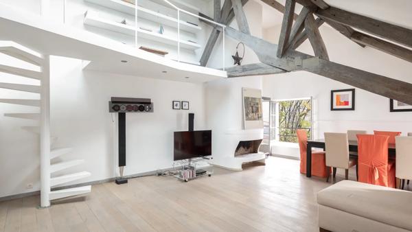 Appartement Paris 6e - ODÉON / MONNAIE