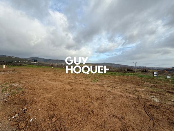 Terrain constructible 722m2 en lotissement - 69840 EMERINGES