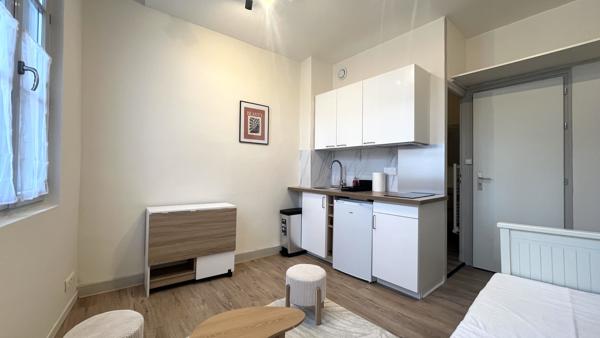 Studio 1 pièce(s) 14.2 m²