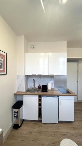 Studio 1 pièce(s) 14.2 m²
