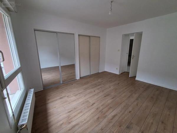 Location - Appartement Bourg-en-Bresse 01000 76 m 2 509 m 2