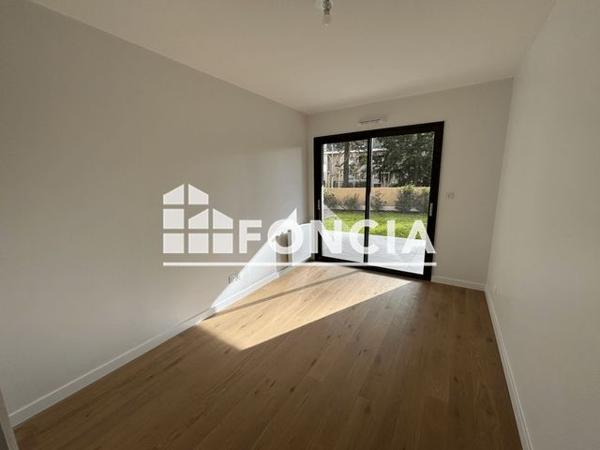 Location Appartement 3 pièces 74.18 m² - 22 AVENUE GUY DE COLLONGUE Ecully 69130