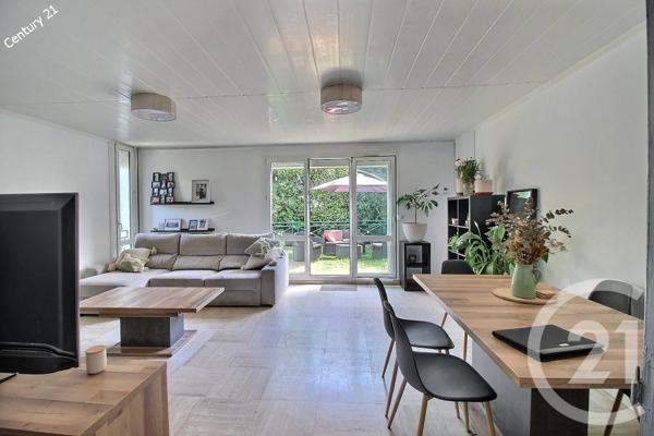 Maison à vendre  6 pièces - 117,50 m 2   CHATEAU THIERRY  - 02