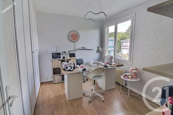 Maison à vendre  6 pièces - 117,50 m 2   CHATEAU THIERRY  - 02