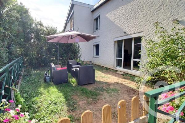 Maison à vendre  6 pièces - 117,50 m 2   CHATEAU THIERRY  - 02