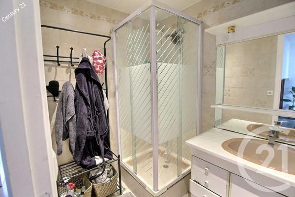 Maison à vendre  6 pièces - 117,50 m 2   CHATEAU THIERRY  - 02