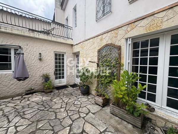 Maison Cadillac-sur-garonne 10 pièce(s) 244 m2