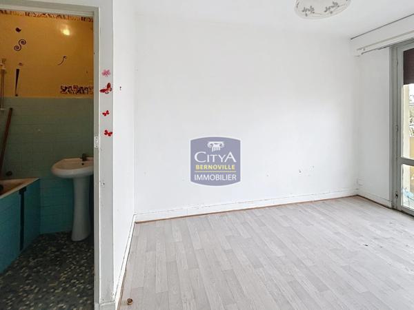 Appartement à vendre 6 pièces 145.95m² Saint-Quentin (02100)