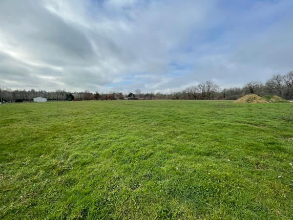 Terrain proche Montpon Menesterol 1444 m2