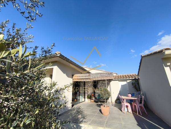 L'Isle-sur-la-Sorgue (84800) Maison contemporaine de plain pied proche de la ville au calme, prête à habiter !