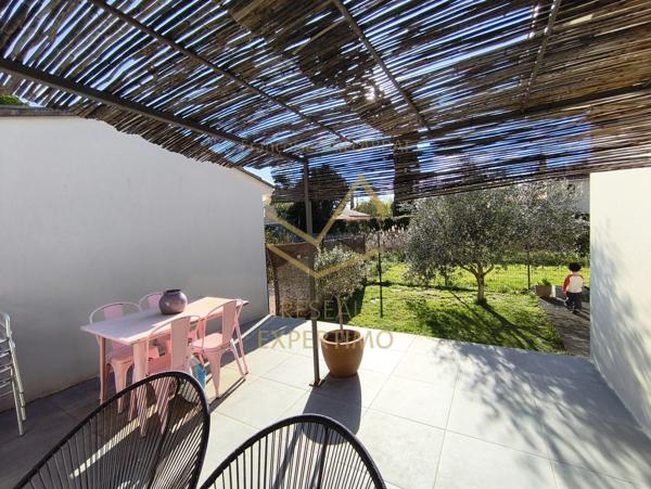 L'Isle-sur-la-Sorgue (84800) Maison contemporaine de plain pied proche de la ville au calme, prête à habiter !