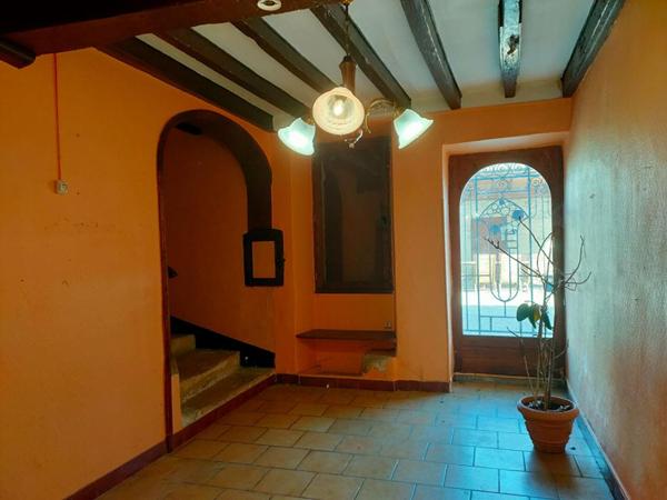 ENSEMBLE 2 MAISONS EN PIERRE 600 m² + PISCINE + GARAGES + PARKING + TERRAIN 1600 m²