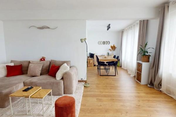 Appartement lumineux proche des bords du Loiret et commodités