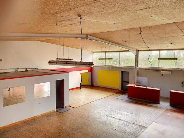 Location local commercial Le Boulou - 242 m² - 1 000 €/mois