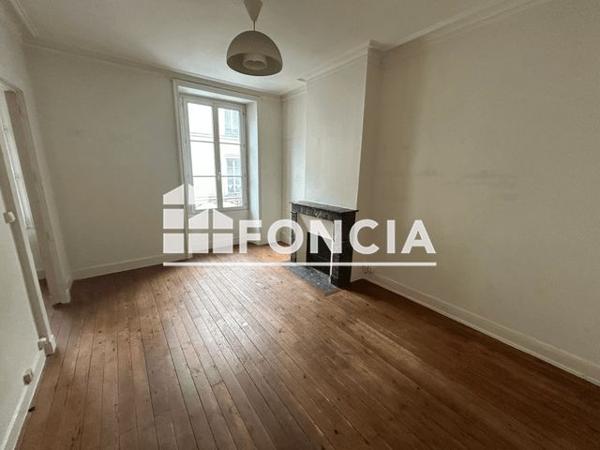 Location Appartement 4 pièces 75.09 m² - 11 RUE URVOY DE ST BEDAN Nantes 44000