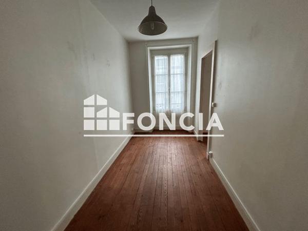 Location Appartement 4 pièces 75.09 m² - 11 RUE URVOY DE ST BEDAN Nantes 44000