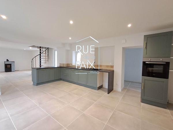 86100 CHATELLERAULT Charmante maison rénovée Chatellerault